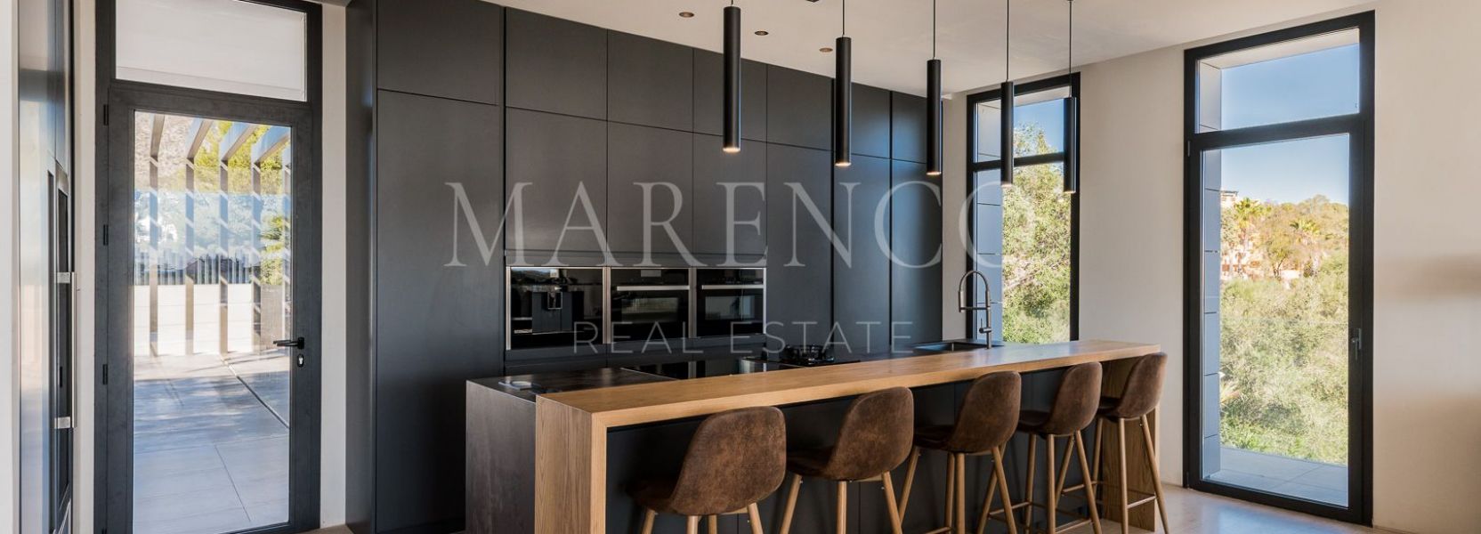 Villa  in Lomas del Virrey, Marbella Golden Mile, Marbella