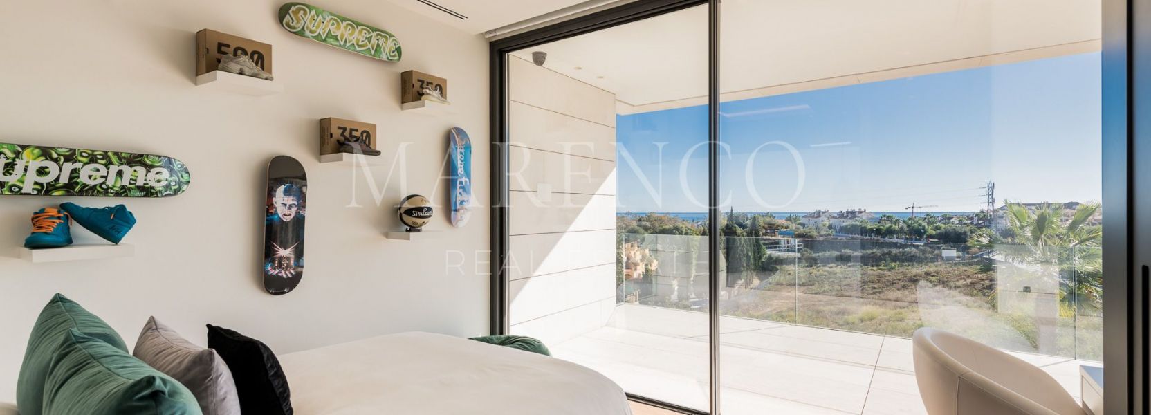 Villa  in Lomas del Virrey, Marbella Golden Mile, Marbella