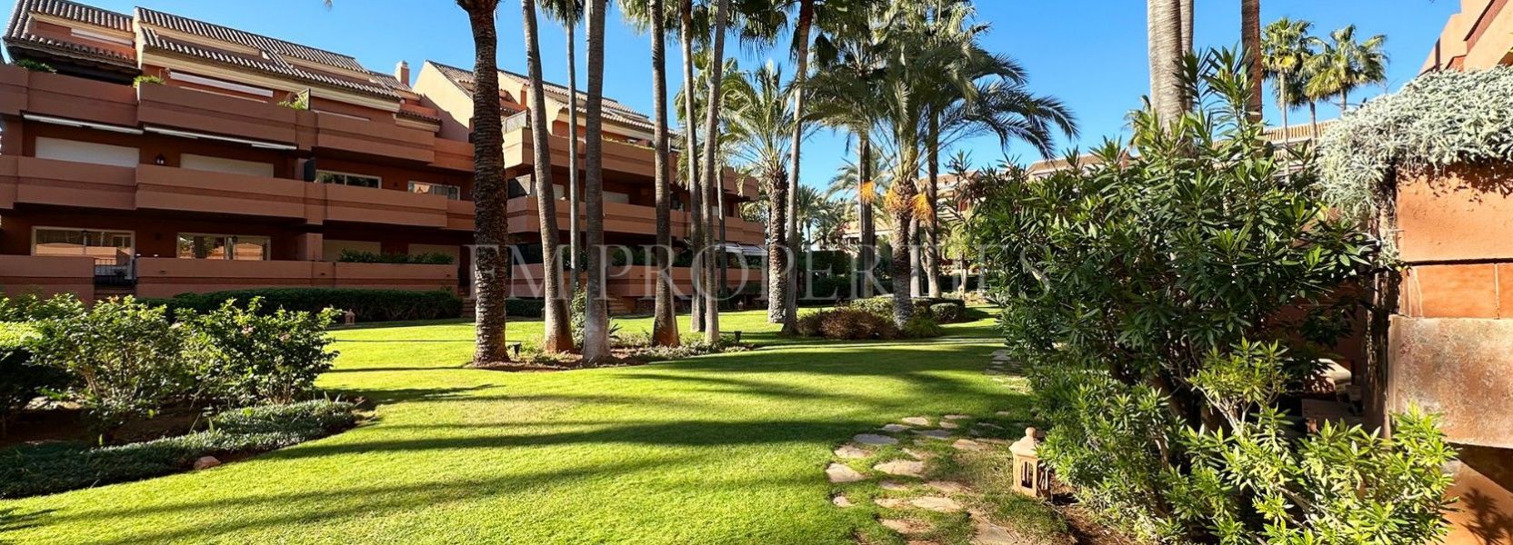 Apartment  in El Embrujo Playa, Marbella - Puerto Banus, Marbella