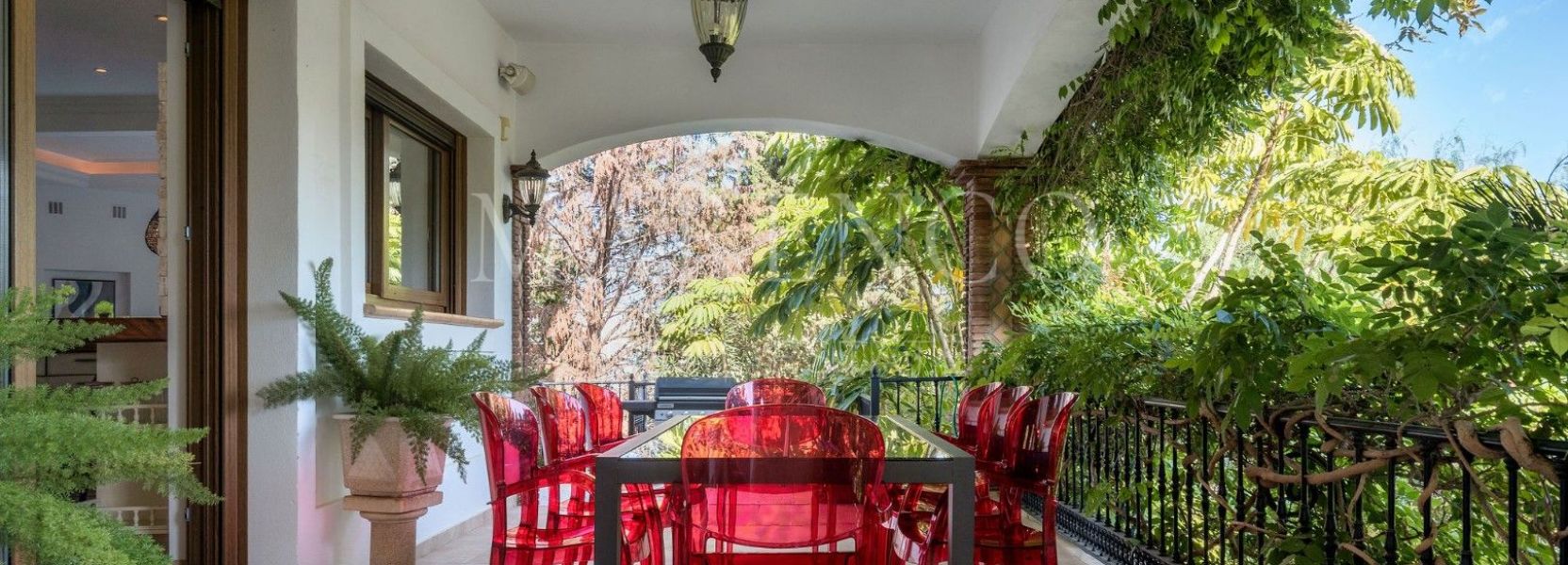 Villa  in El Paraiso, Estepona Ost, Estepona