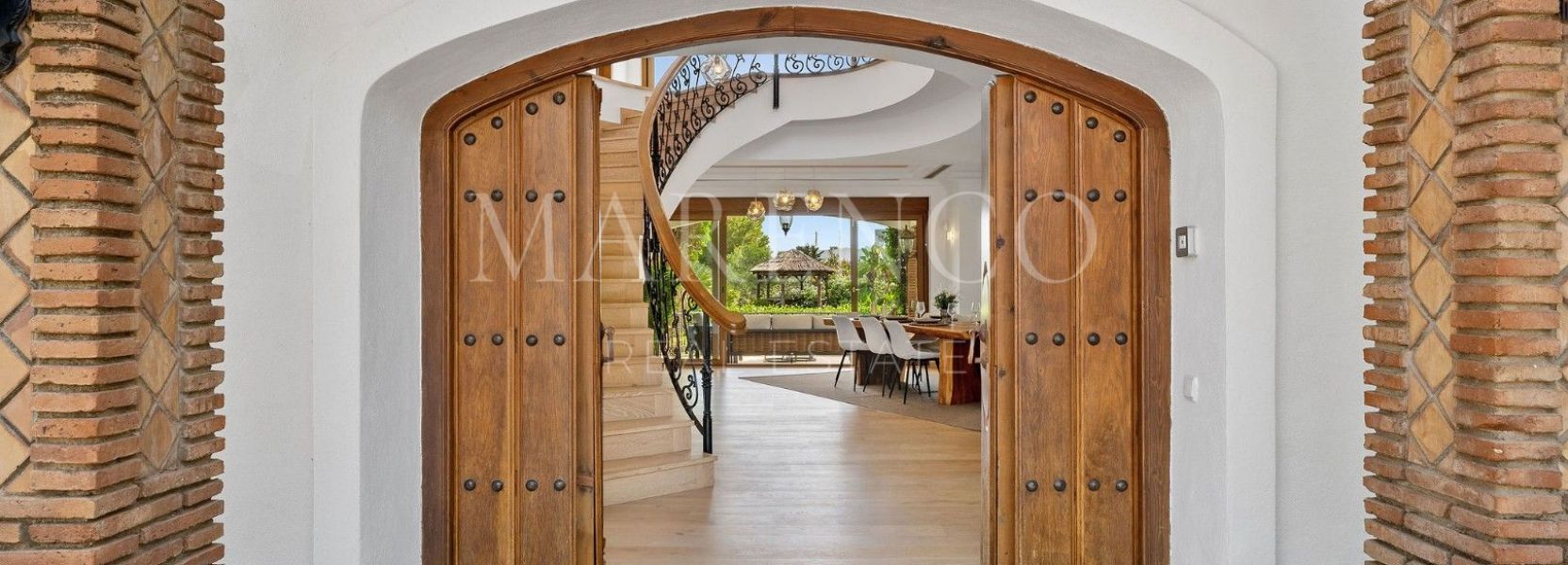 Villa  in El Paraiso, Estepona Ost, Estepona