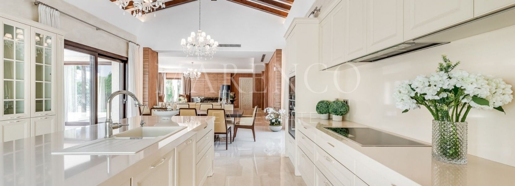 Villa in Los Naranjos, Nueva Andalucia, Marbella