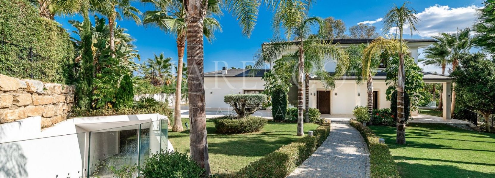 Villa in Los Naranjos, Nueva Andalucia, Marbella