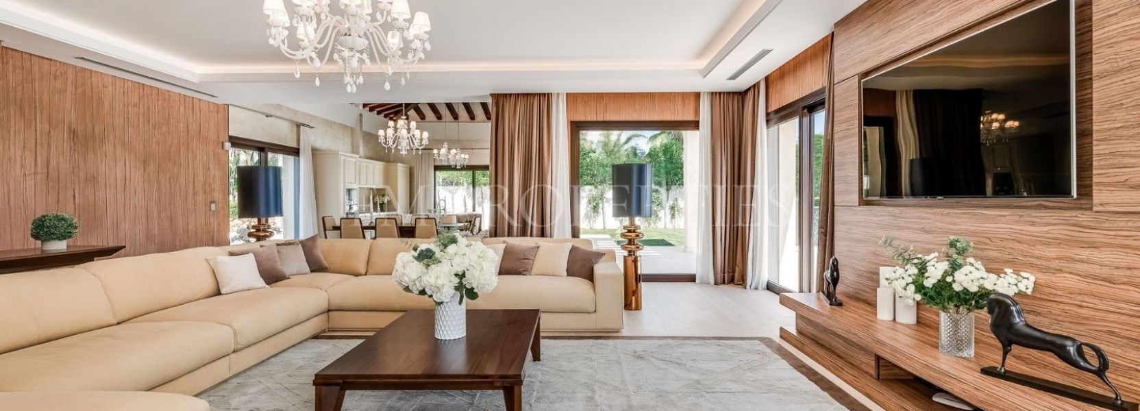 Villa  in Los Naranjos, Nueva Andalucia, Marbella