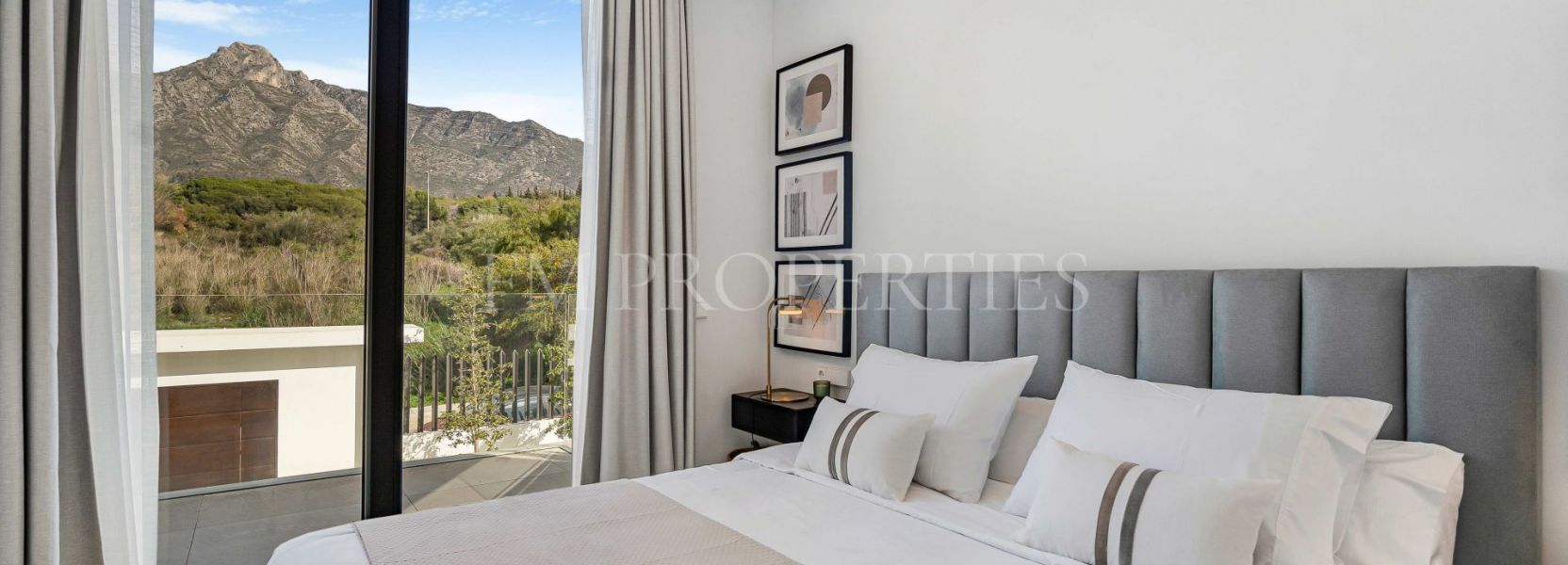 Villa  in Marbella Goldene Meile, Marbella