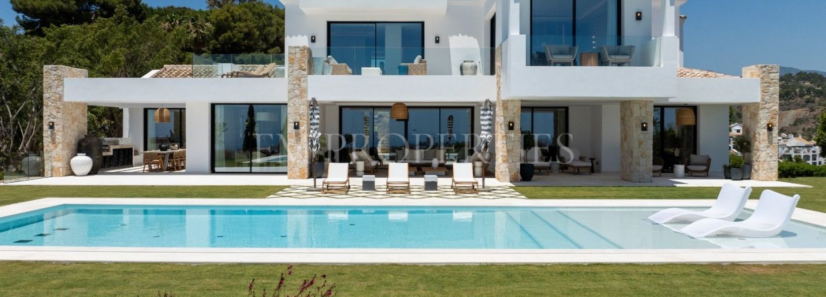 Villa  in El Herrojo, Benahavis