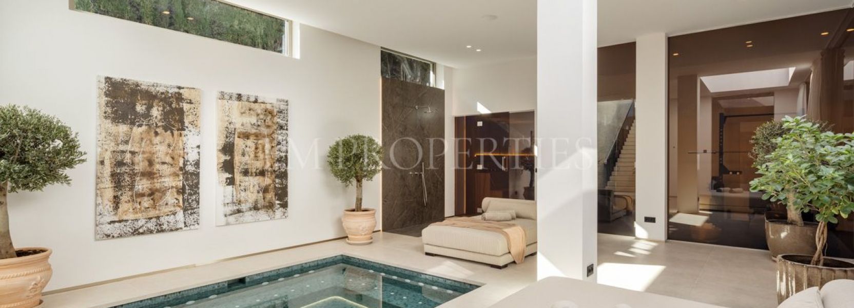 Villa  in Aloha, Nueva Andalucia, Marbella