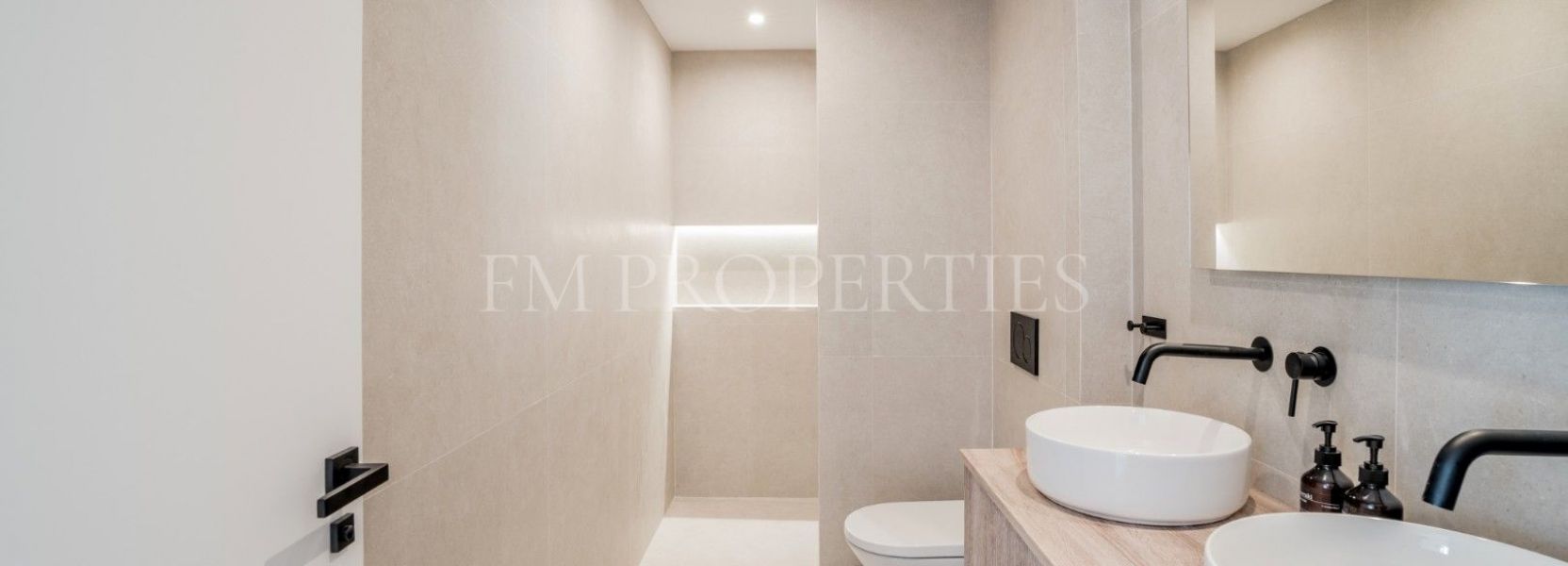 Ground Floor Apartment  in La Quinta, Benahavis