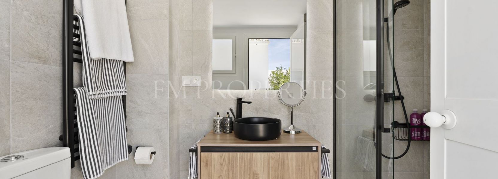Penthouse  in Alcores del Golf, Nueva Andalucia, Marbella