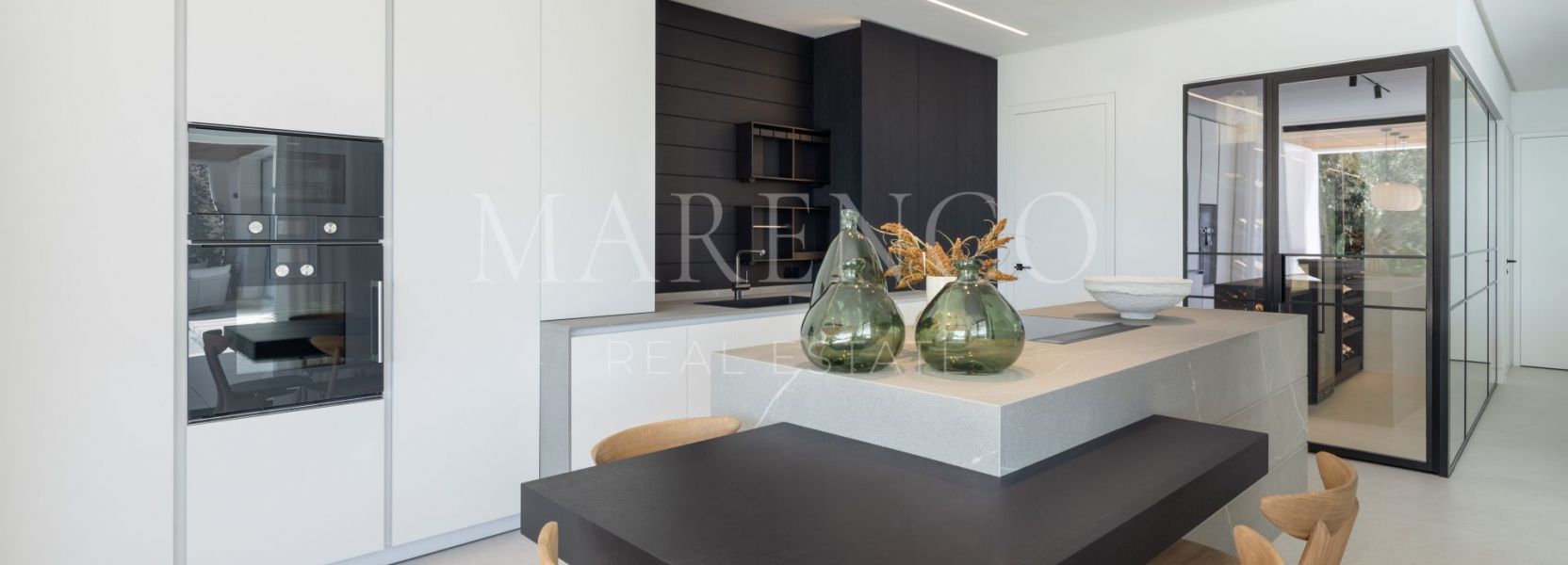 Villa  in Lomas de La Quinta, Benahavis