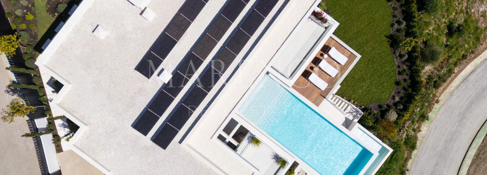 Villa  in Lomas de La Quinta, Benahavis