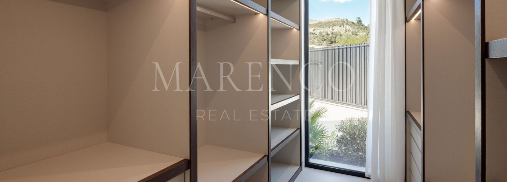 Villa  in Lomas de La Quinta, Benahavis