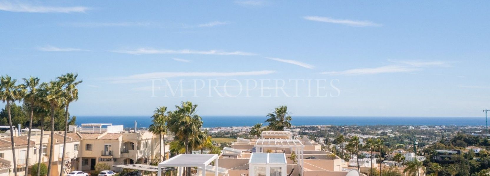 Zweistöckiges Penthouse  in La Quinta Hills, Benahavis
