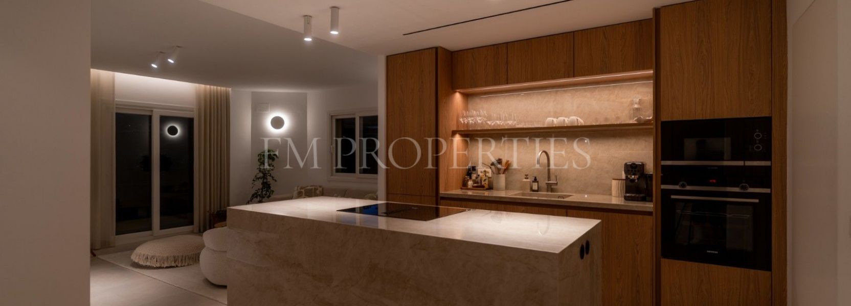Zweistöckiges Penthouse  in La Quinta Hills, Benahavis