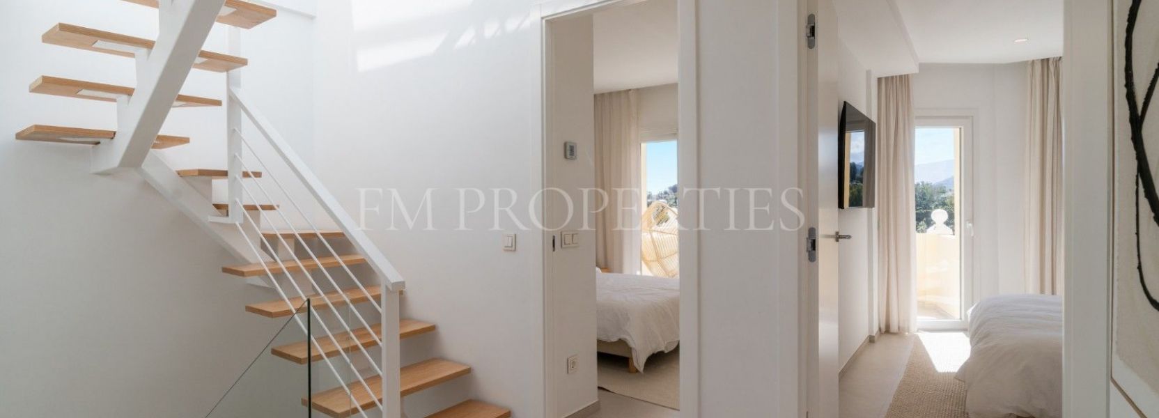 Zweistöckiges Penthouse  in La Quinta Hills, Benahavis