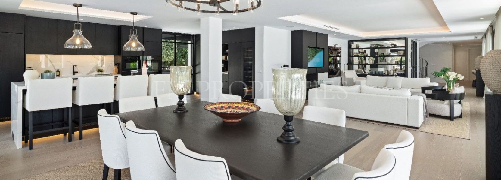 Villa  à Nueva Andalucia, Marbella
