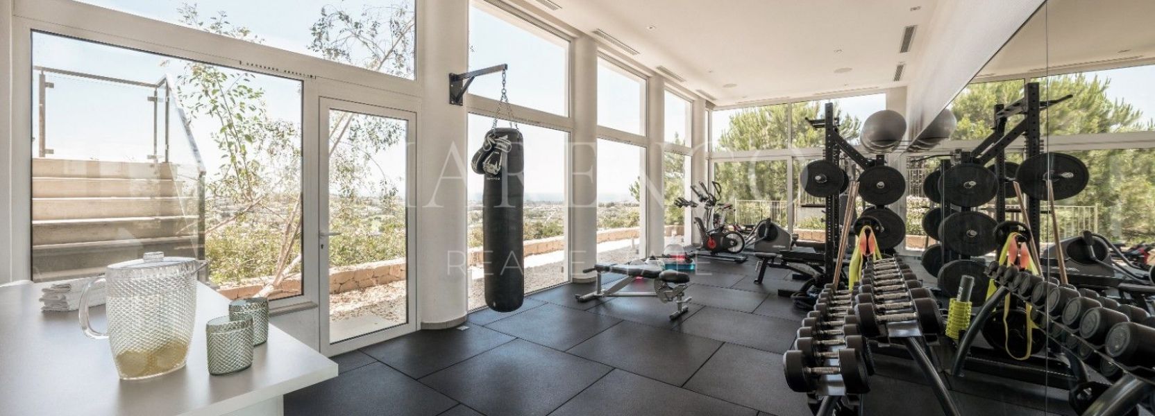 Villa  in El Herrojo, Benahavis