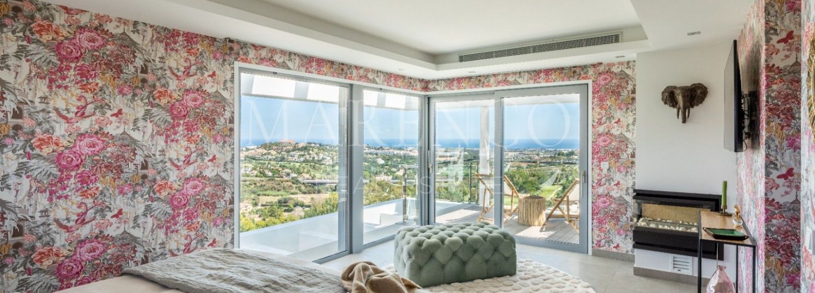 Villa  in El Herrojo, Benahavis