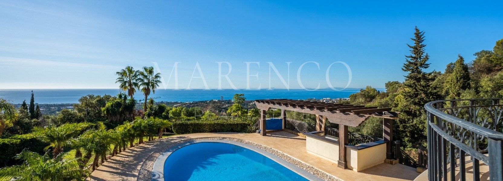 Villa  en Los Altos de los Monteros, Marbella Este, Marbella