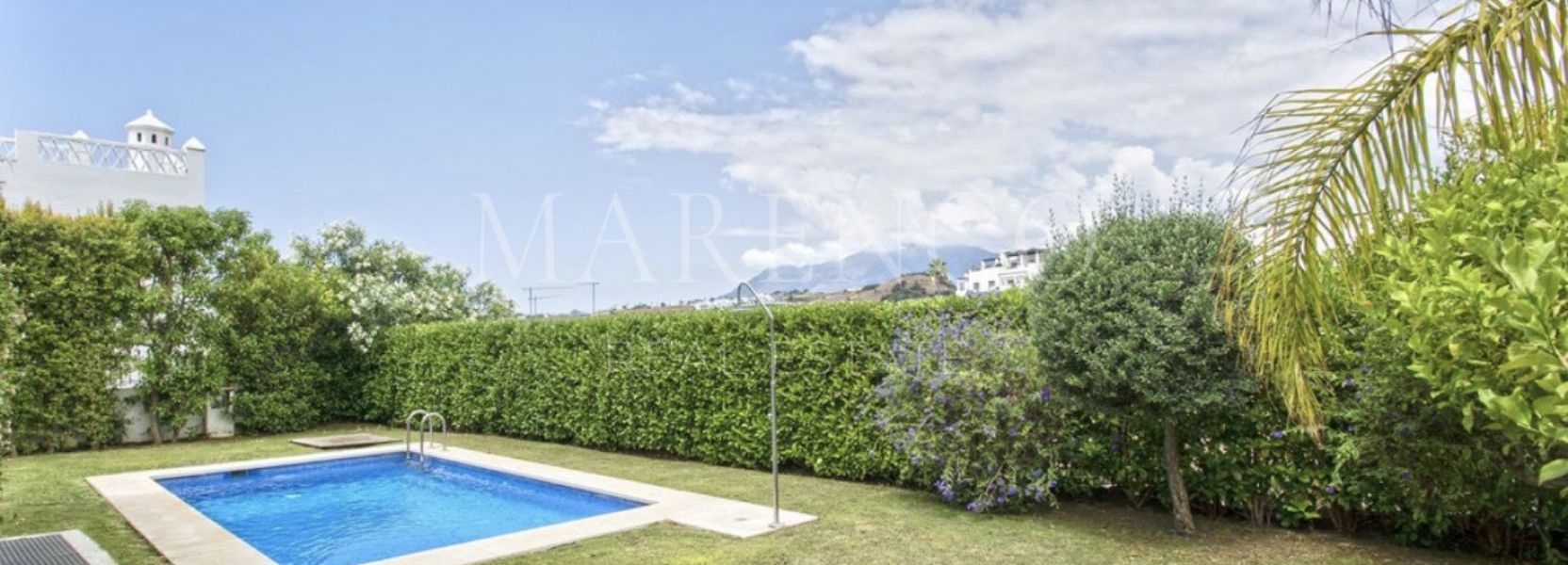 Villa en La Resina Golf, Estepona Este, Estepona