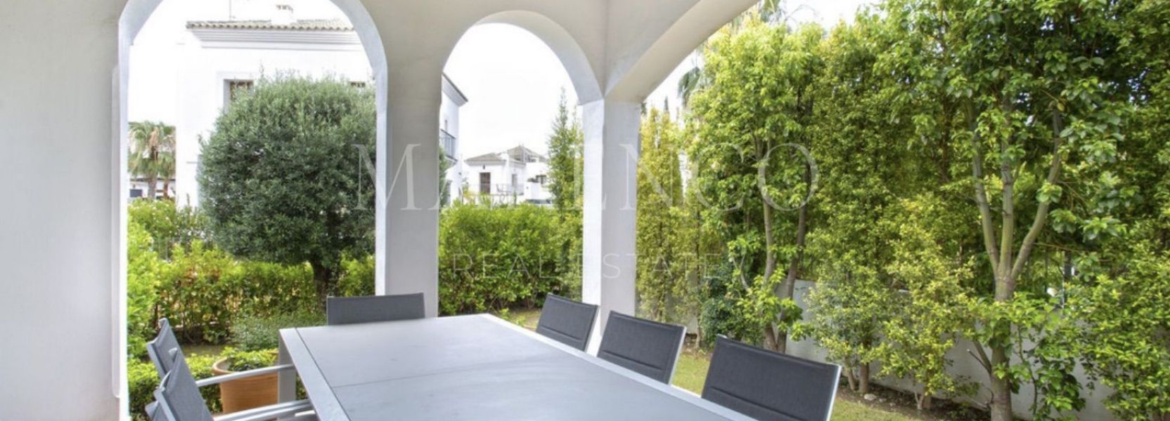 Villa en La Resina Golf, Estepona Este, Estepona