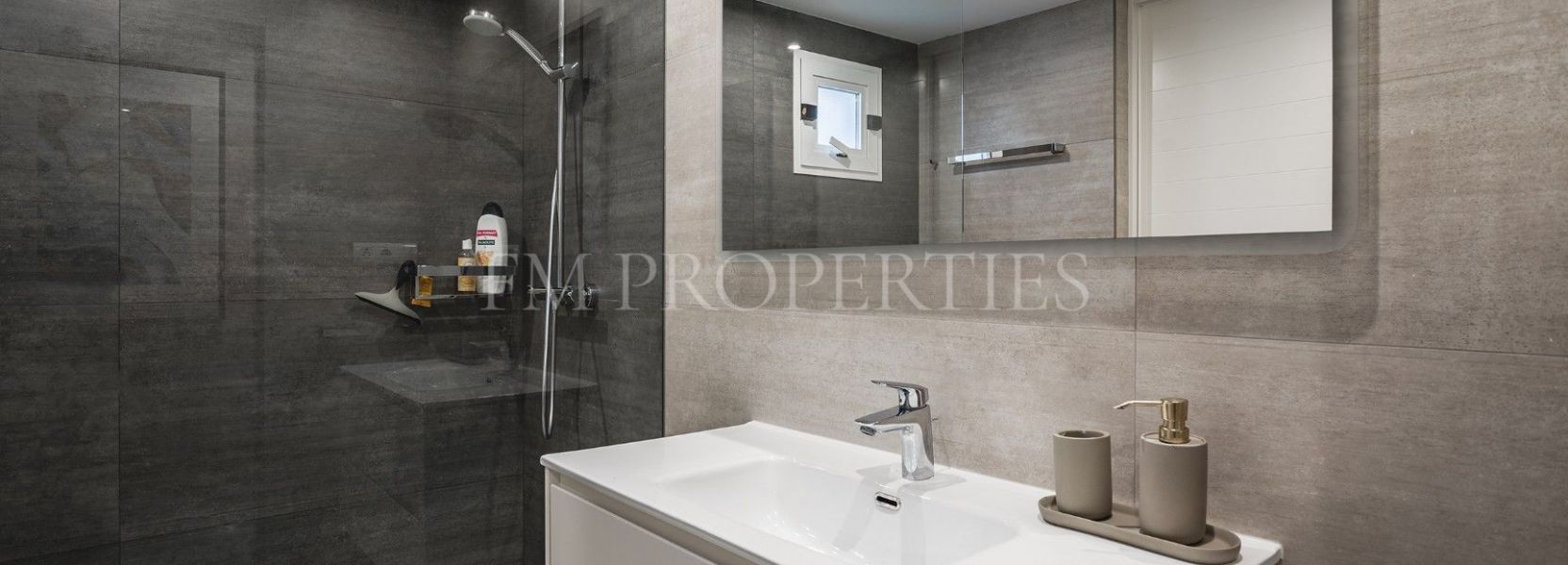 Appartement  in Marina Puente Romano, Marbella Golden Mile, Marbella