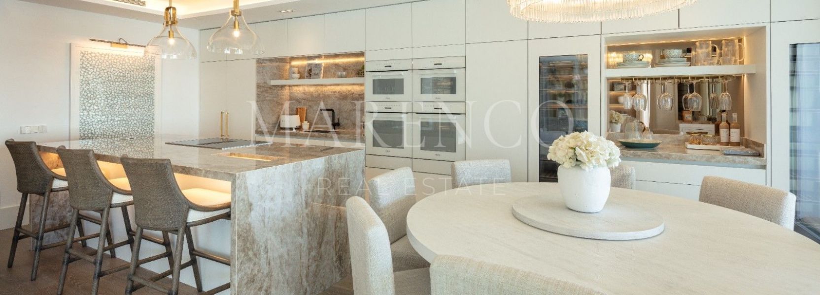 Doppelhaus  in Marbella Goldene Meile, Marbella