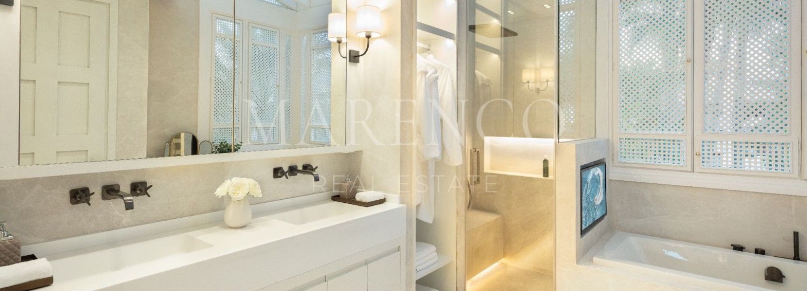 Doppelhaus  in Marbella Goldene Meile, Marbella