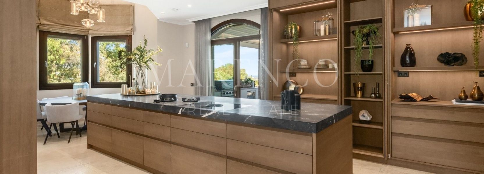 Villa  en El Herrojo, Benahavis