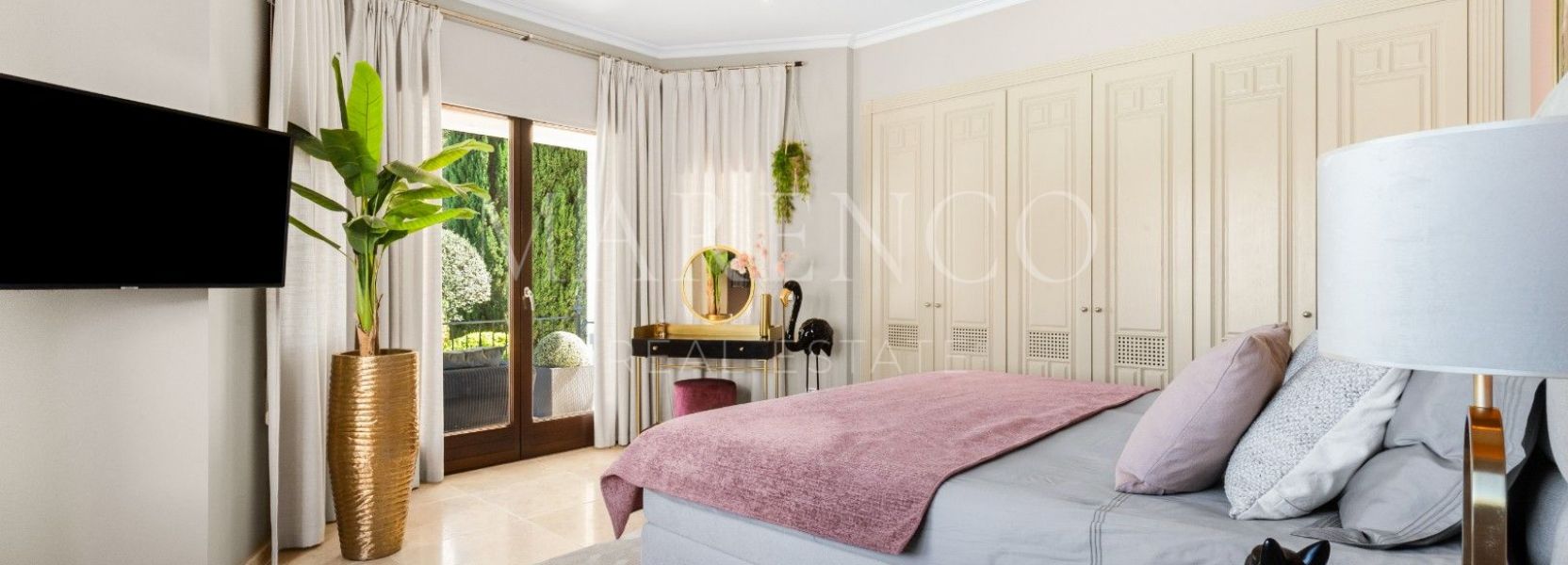 Villa  en El Herrojo, Benahavis