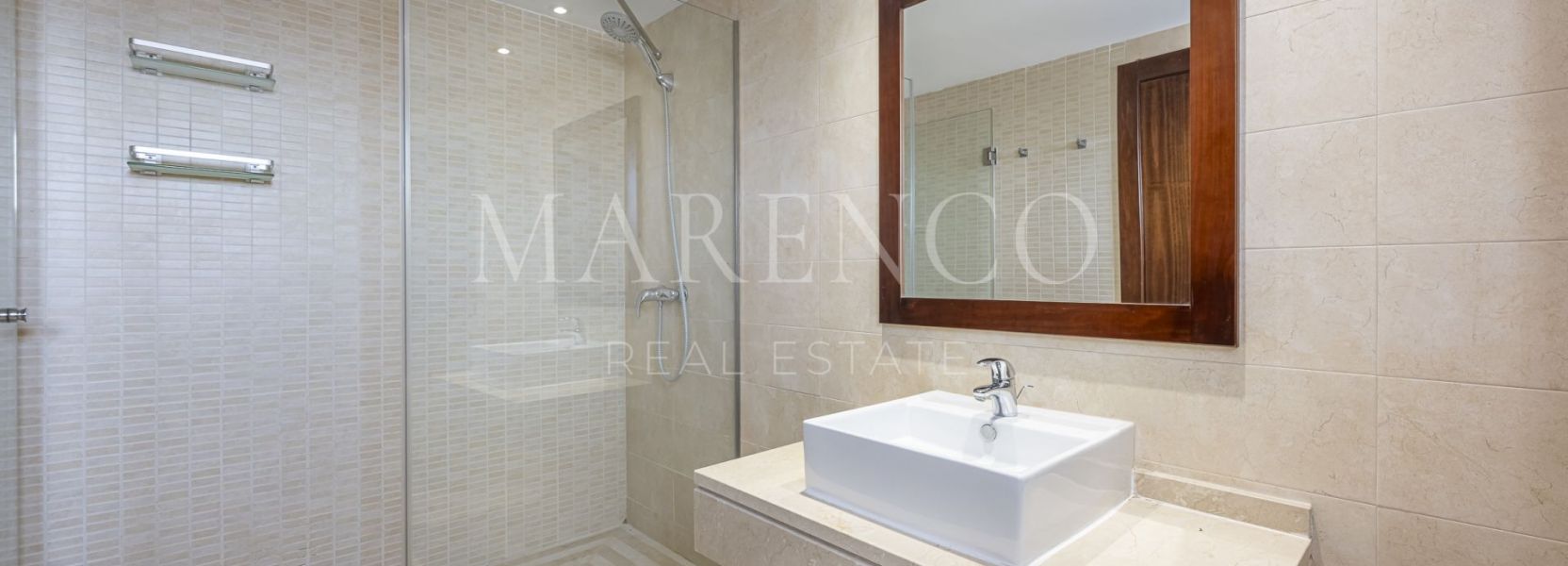 Triplex  à Los Altos de los Monteros, Marbella Est, Marbella