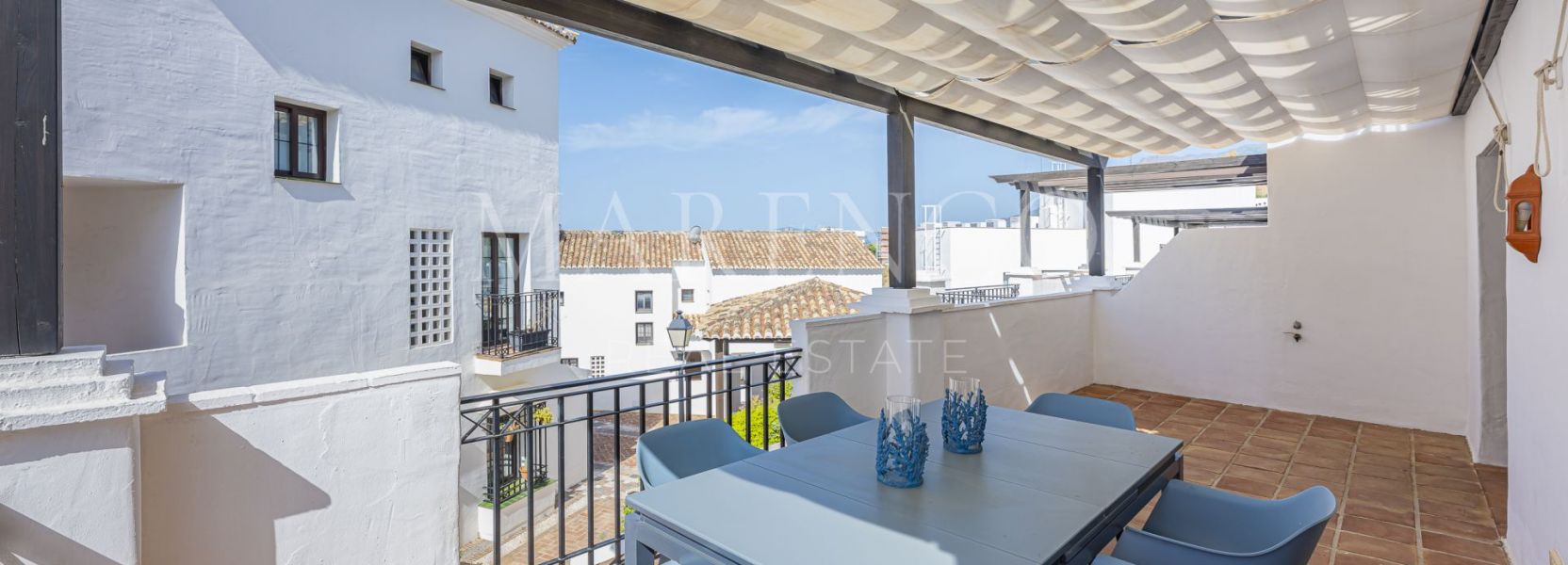 Triplex  à Los Altos de los Monteros, Marbella Est, Marbella