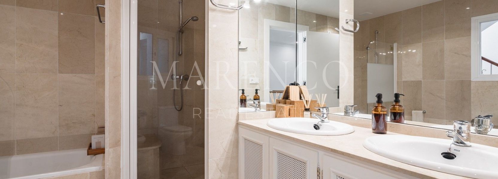 Geschakeld huis  in La Quinta, Benahavis