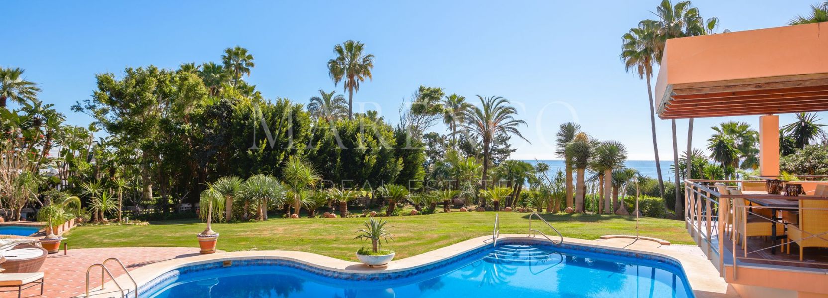 Villa  en Hacienda Beach, Estepona Este, Estepona