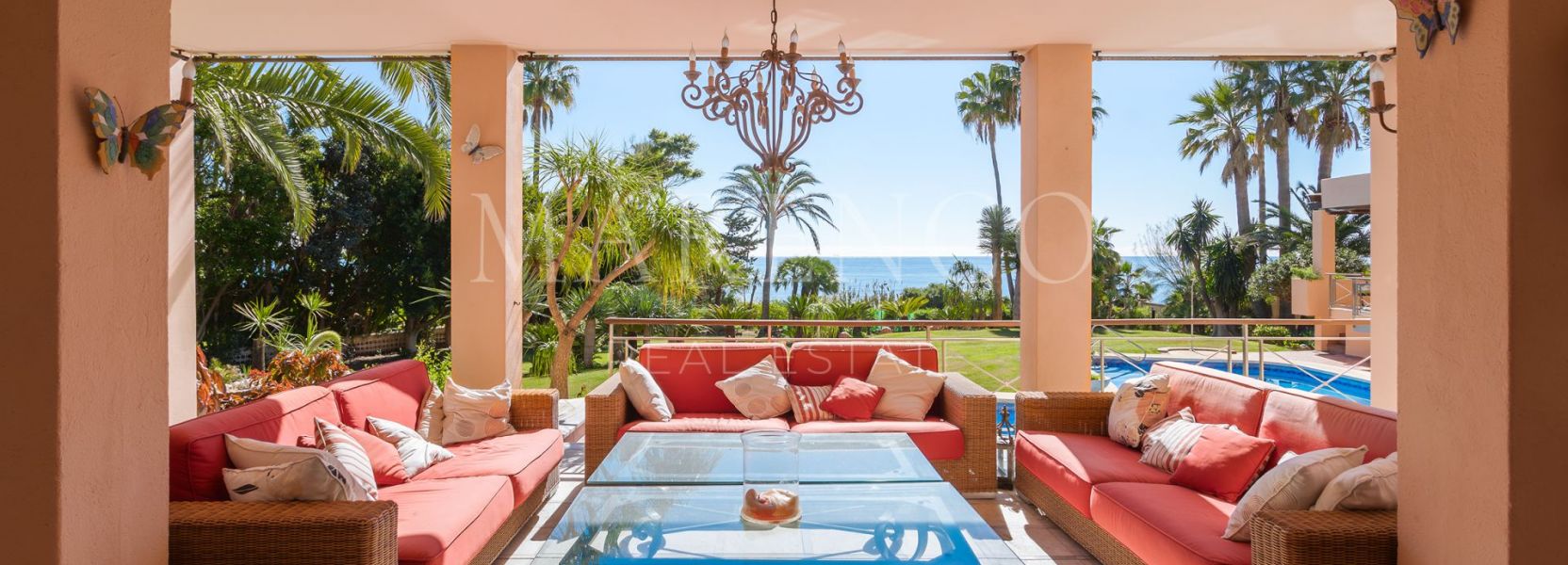 Villa  en Hacienda Beach, Estepona Este, Estepona