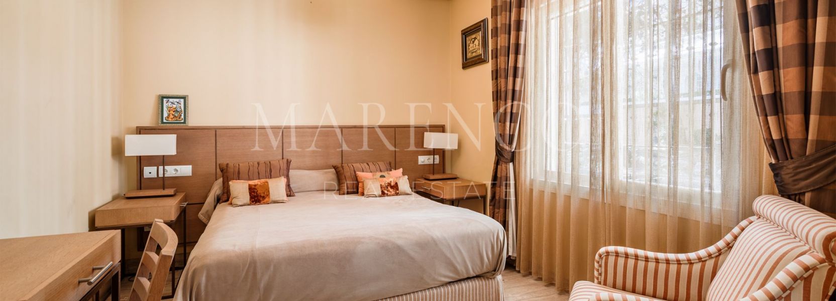 Villa  en Hacienda Beach, Estepona Este, Estepona