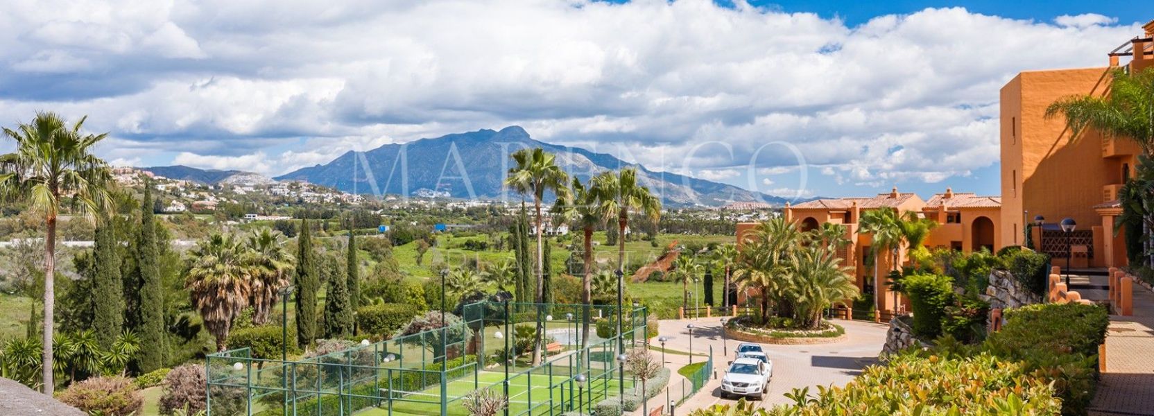 Appartement begane grond  in Benahavis