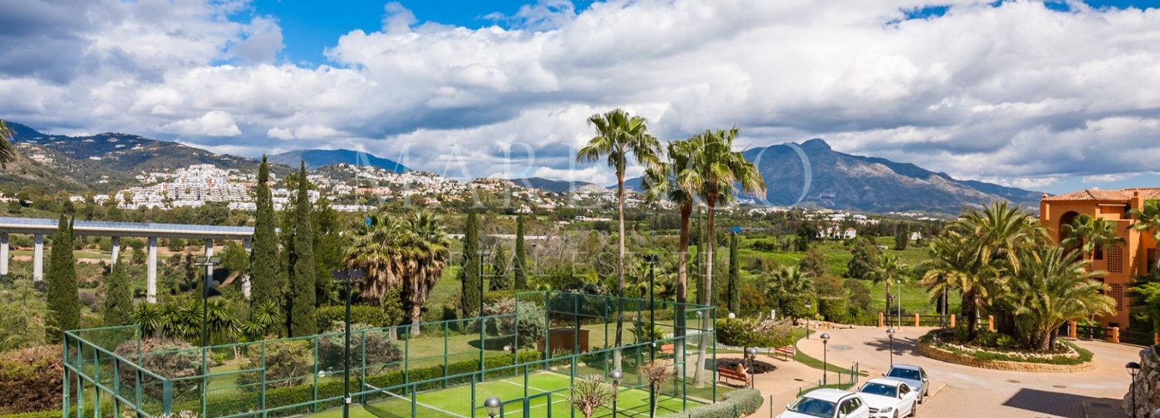 Appartement begane grond  in Benahavis