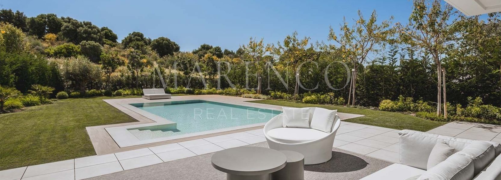 Villa  en El Paraiso, Estepona Este, Estepona