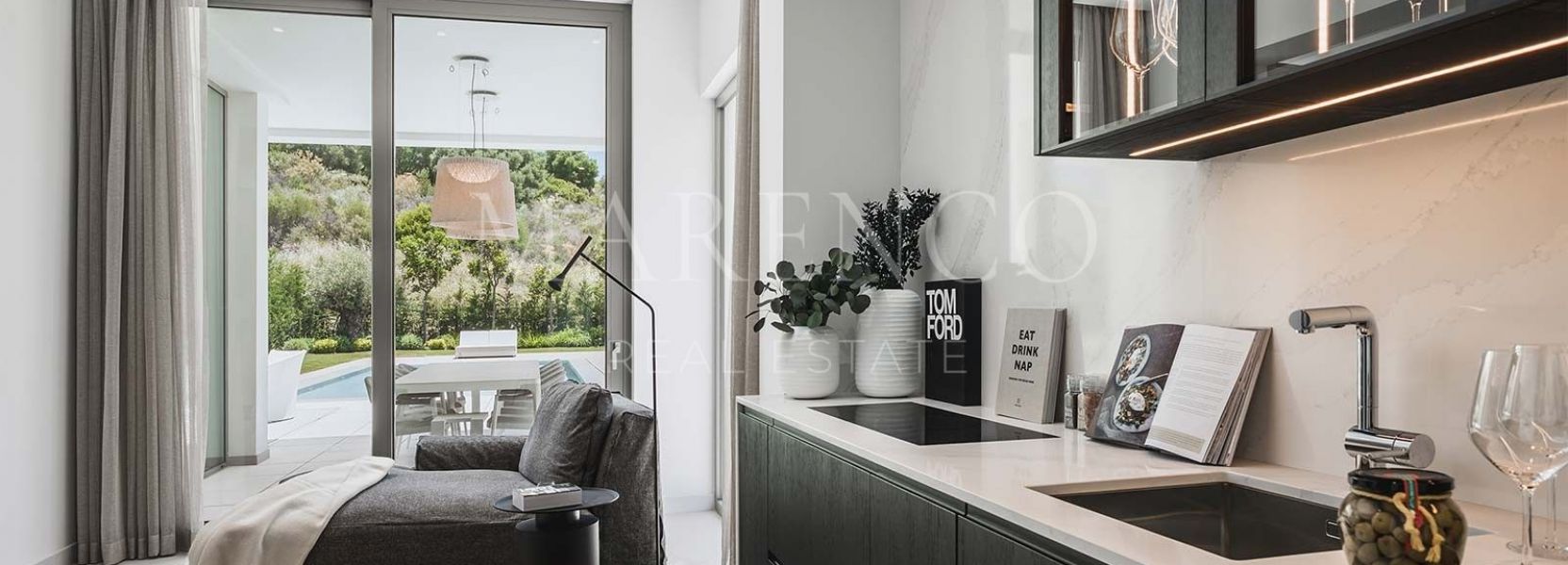 Villa  en El Paraiso, Estepona Este, Estepona