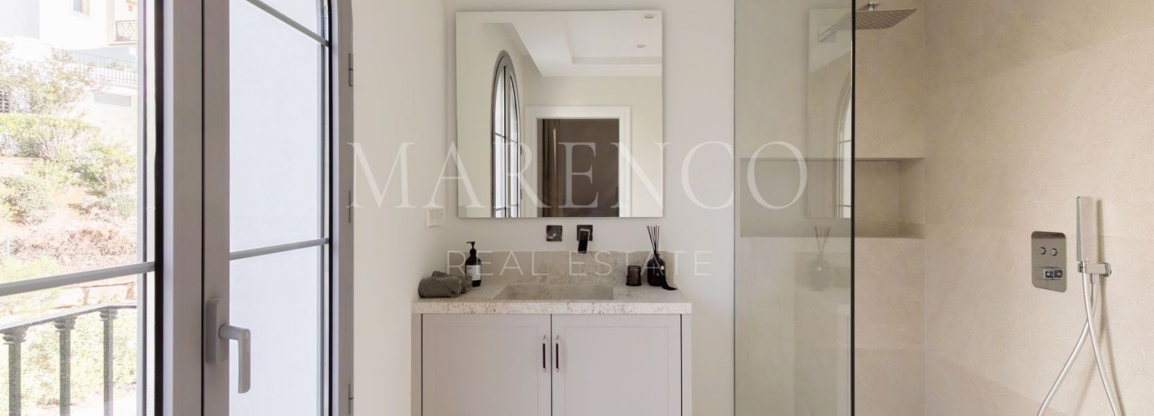 Villa in Los Arqueros, Benahavis