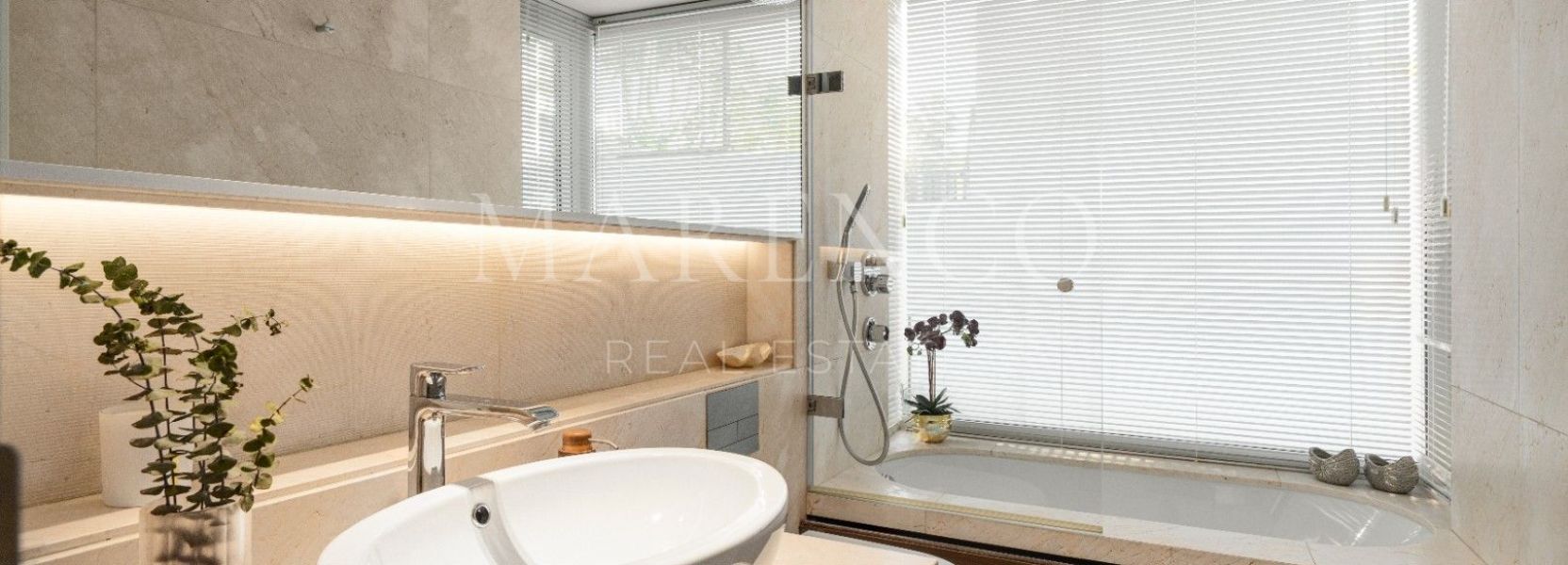 Half Vrijstaande Villa  in Puente Romano, Marbella Golden Mile, Marbella