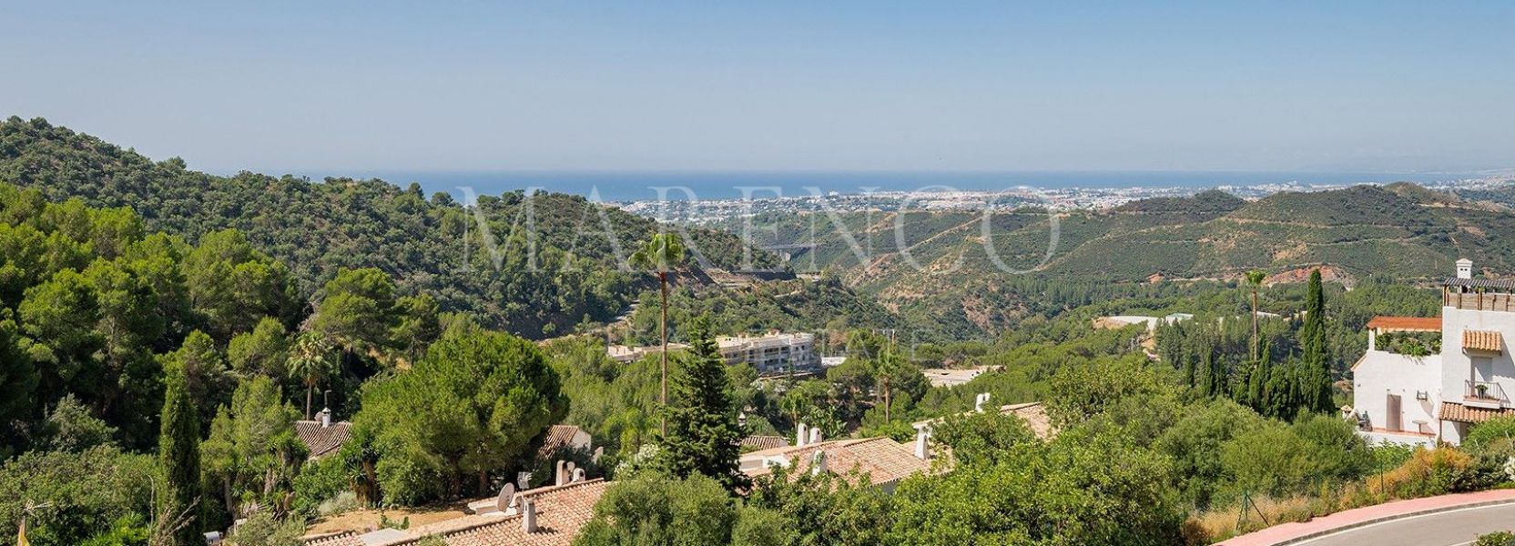 Atico Duplex  en Almazara Hills, Istan