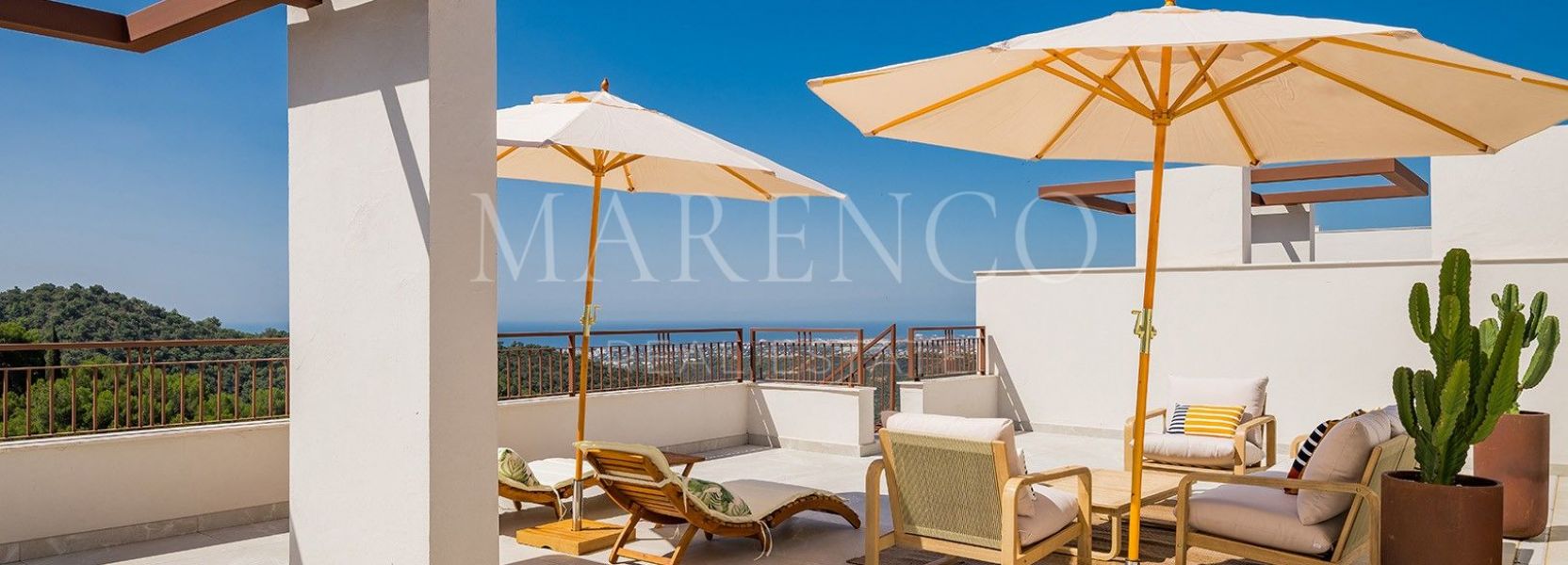 Atico Duplex  en Almazara Hills, Istan