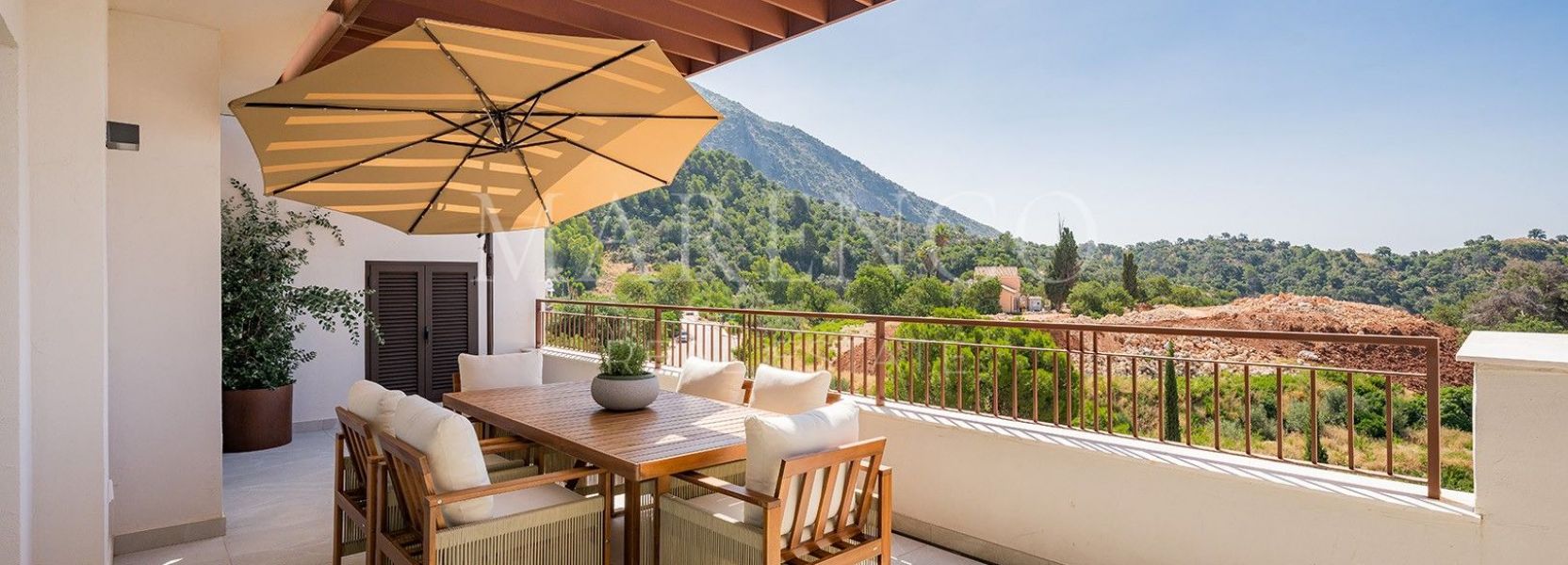 Atico Duplex  en Almazara Hills, Istan