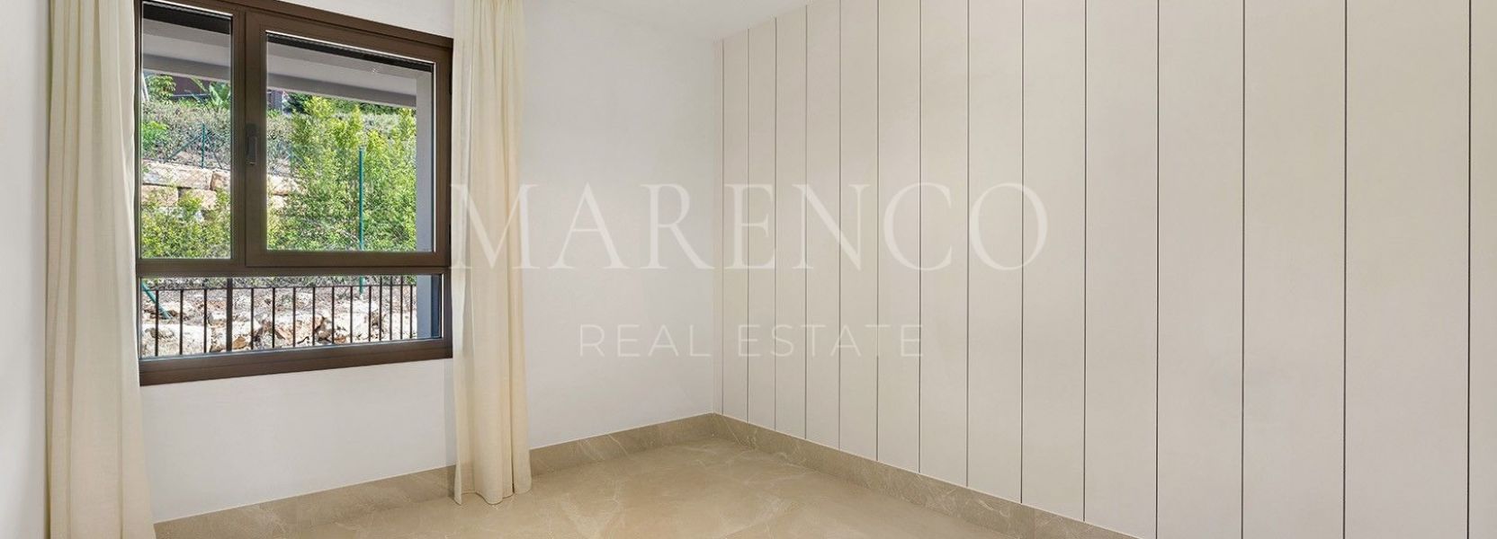 Atico Duplex  en Almazara Hills, Istan