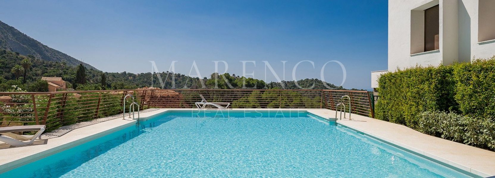 Atico Duplex  en Almazara Hills, Istan