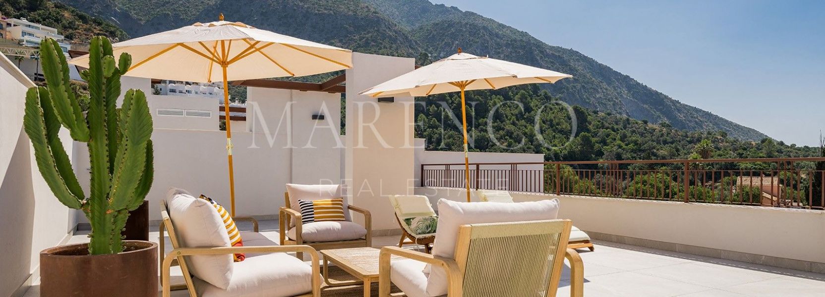 Atico Duplex  en Almazara Hills, Istan