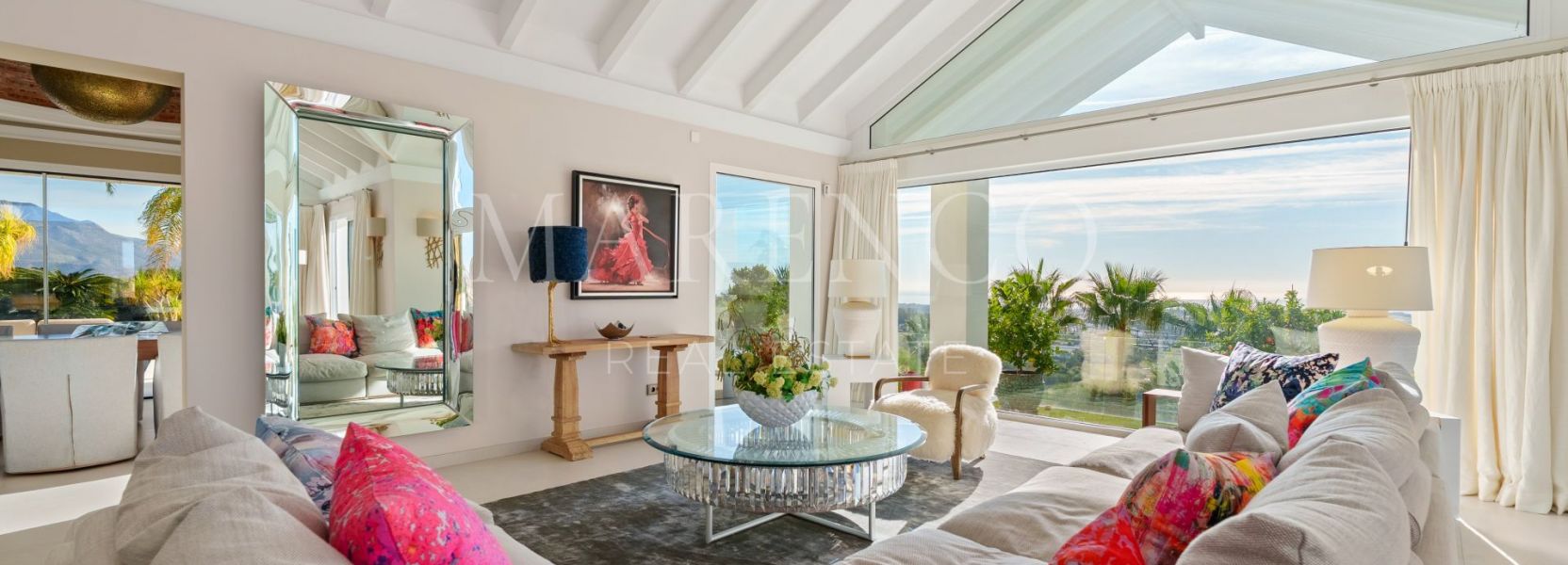 Villa  in Puerto del Almendro, Benahavis