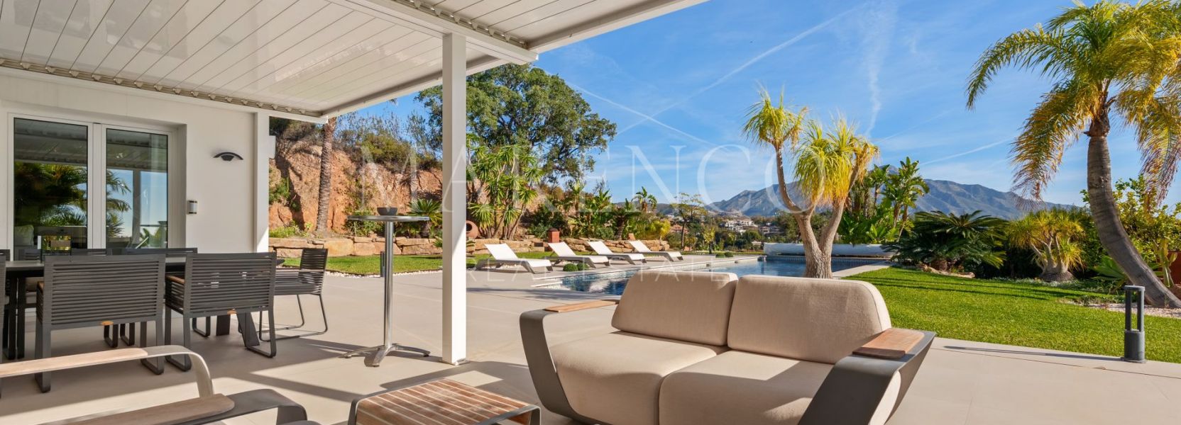 Villa  in Puerto del Almendro, Benahavis